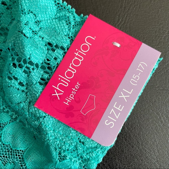 Xhilaration Lace Hipster - Picture 3 of 3